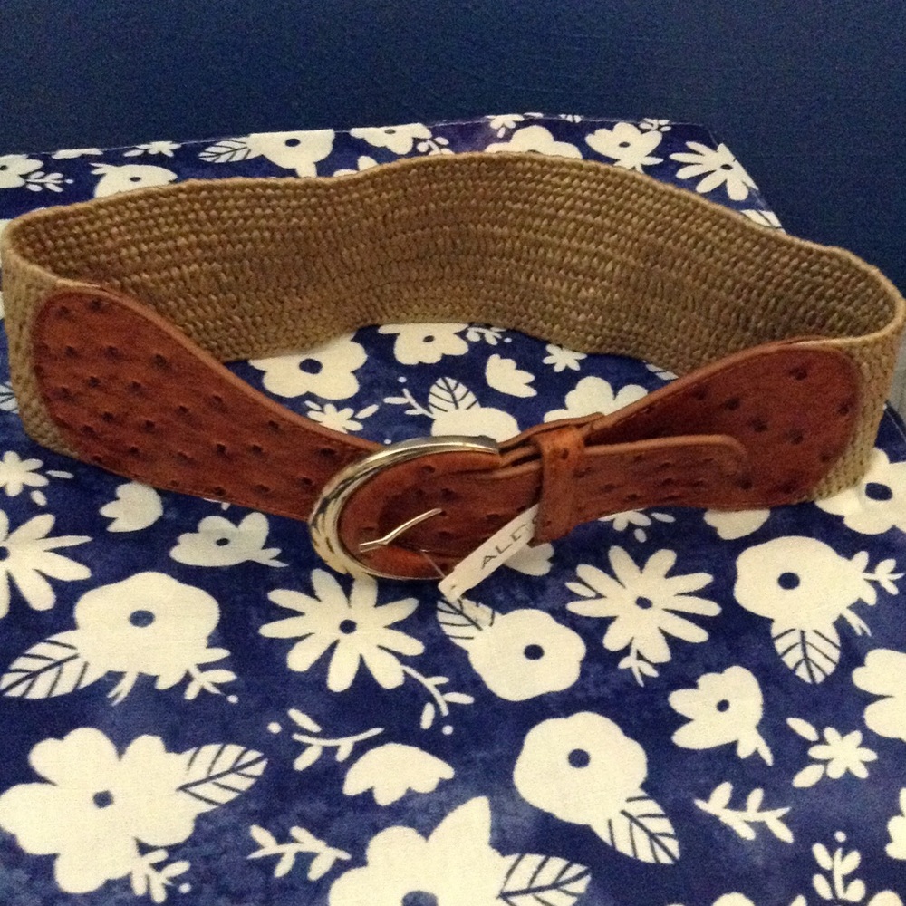 NWT Aldo Croc buckle fashion belt